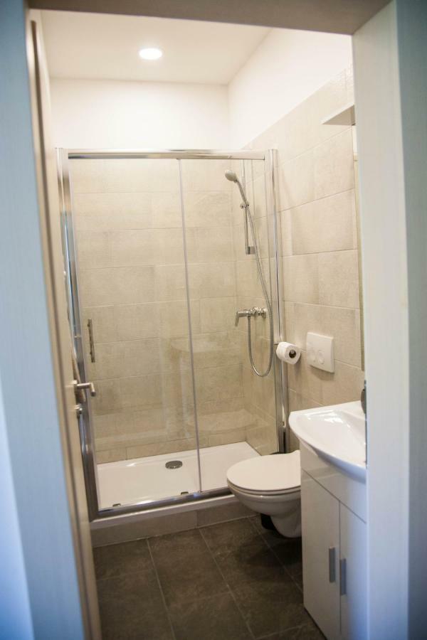 Soukki Town Centre Suites 1 Split Kültér fotó