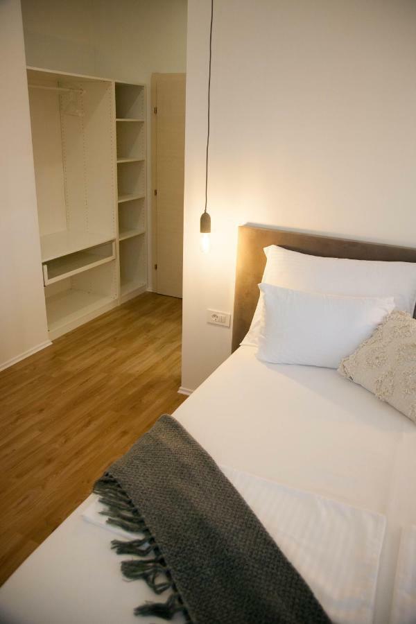 Soukki Town Centre Suites 1 Split Kültér fotó