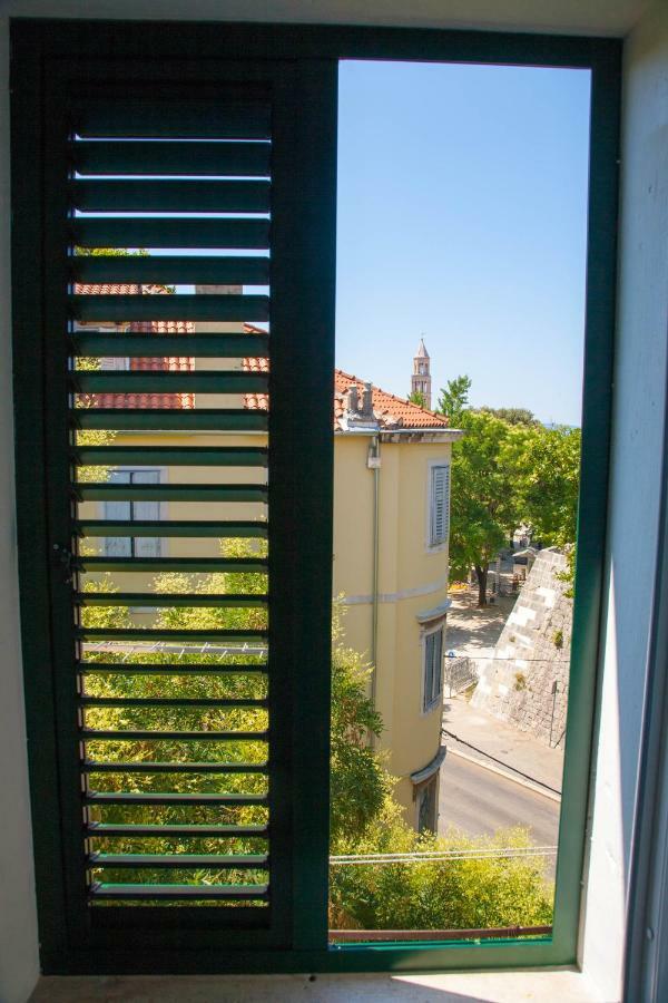 Soukki Town Centre Suites 1 Split Kültér fotó