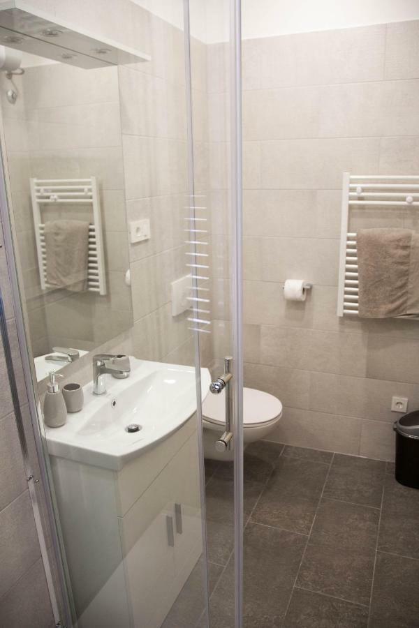 Soukki Town Centre Suites 1 Split Kültér fotó