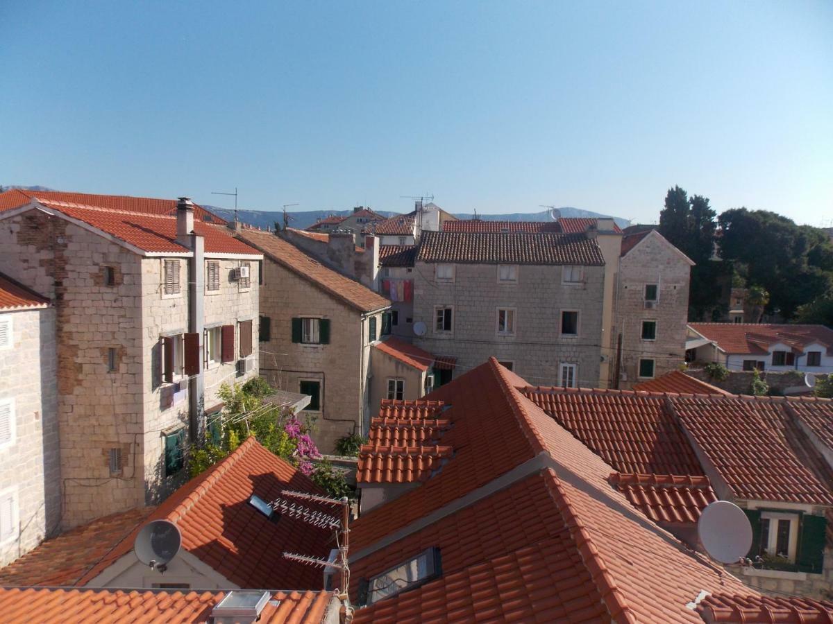 Soukki Town Centre Suites 1 Split Kültér fotó